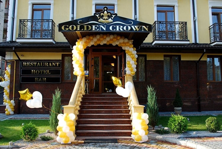 Готель Golden Crown
